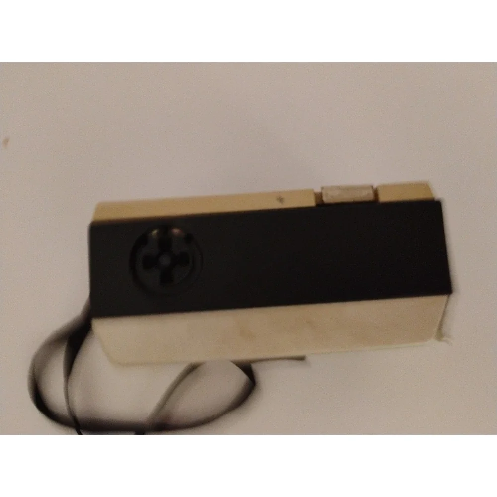 Vintage Kodak Instamatic 134 Color Outfit Automatic Electric Camera